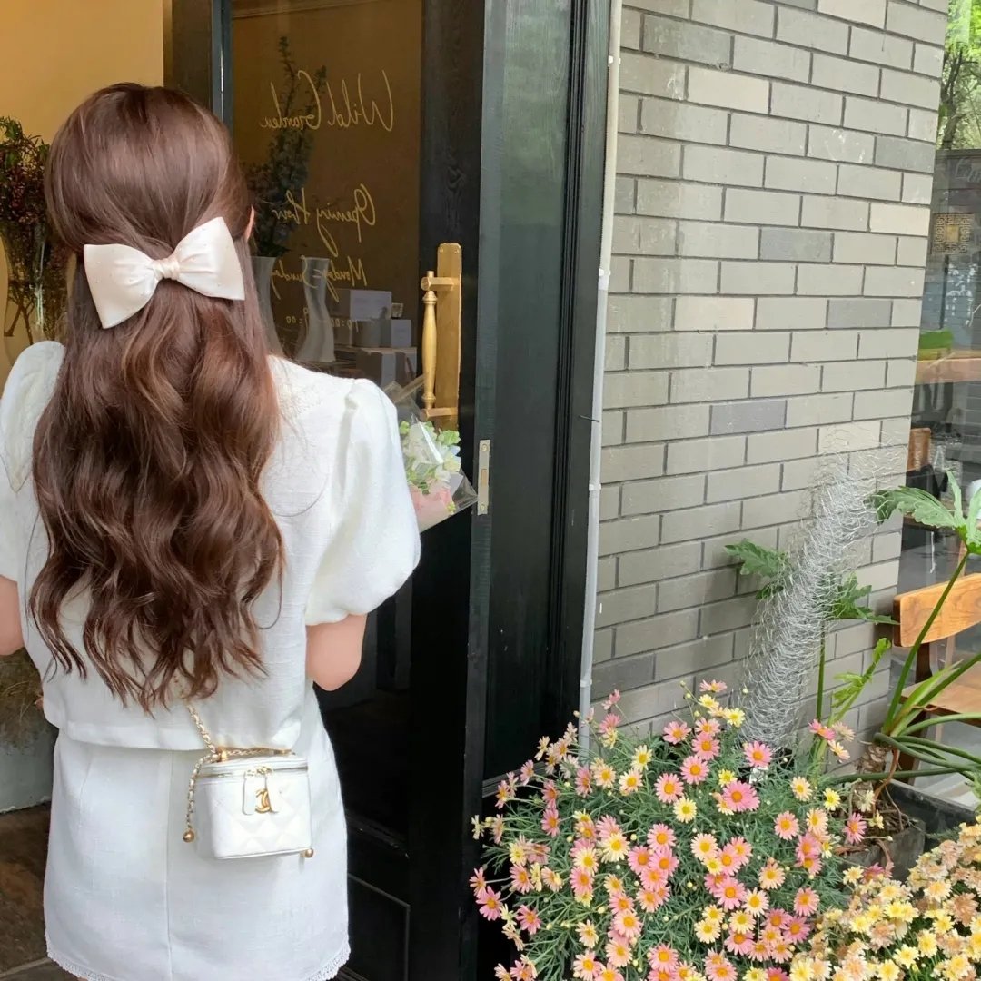 爱在当下封面